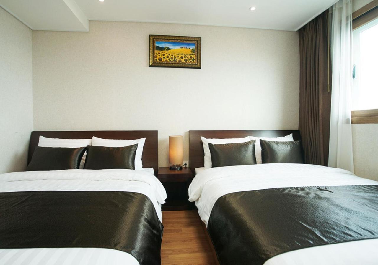 Iris Hotel Seogwipo-stad Buitenkant foto