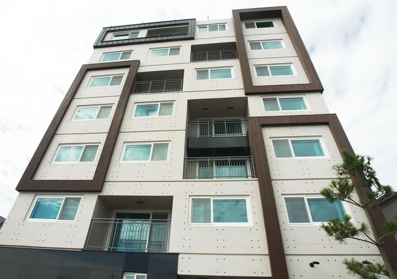 Iris Hotel Seogwipo-stad Buitenkant foto