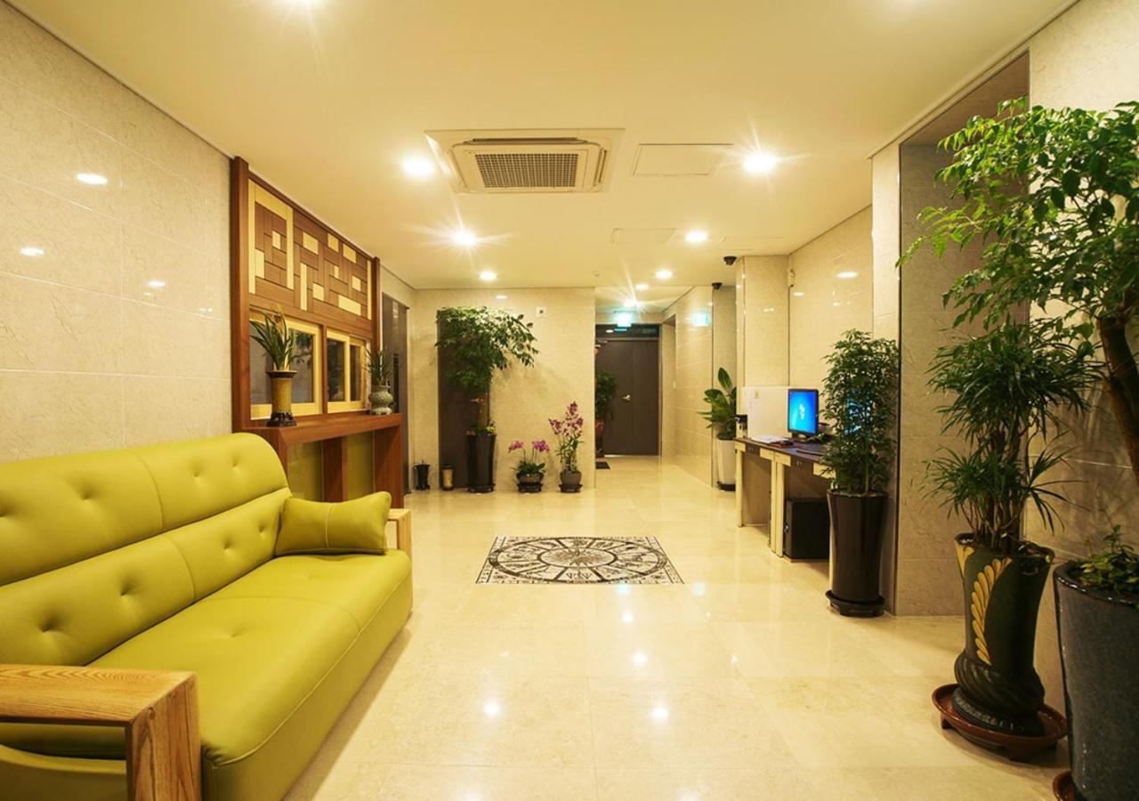 Iris Hotel Seogwipo-stad Buitenkant foto