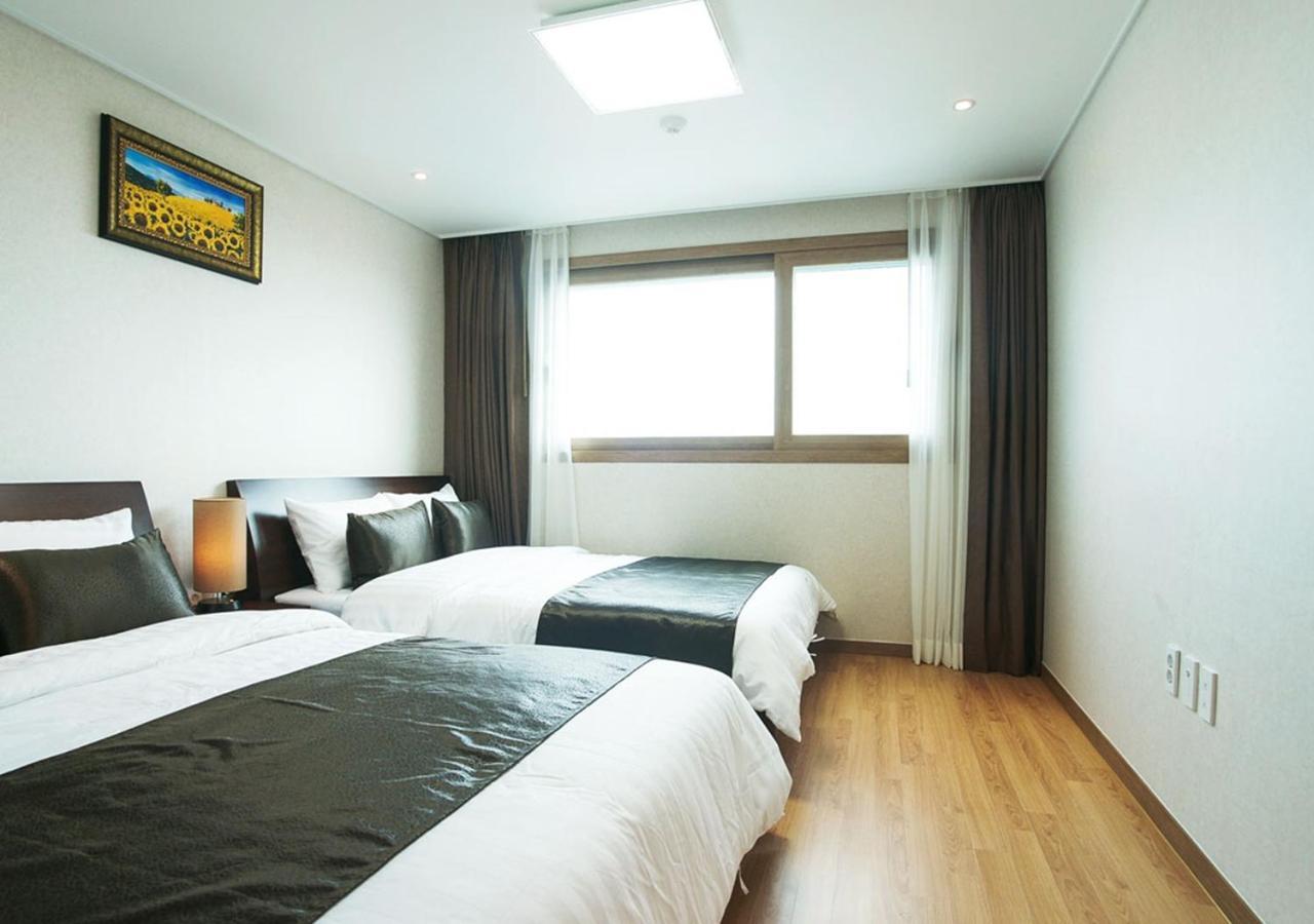 Iris Hotel Seogwipo-stad Buitenkant foto