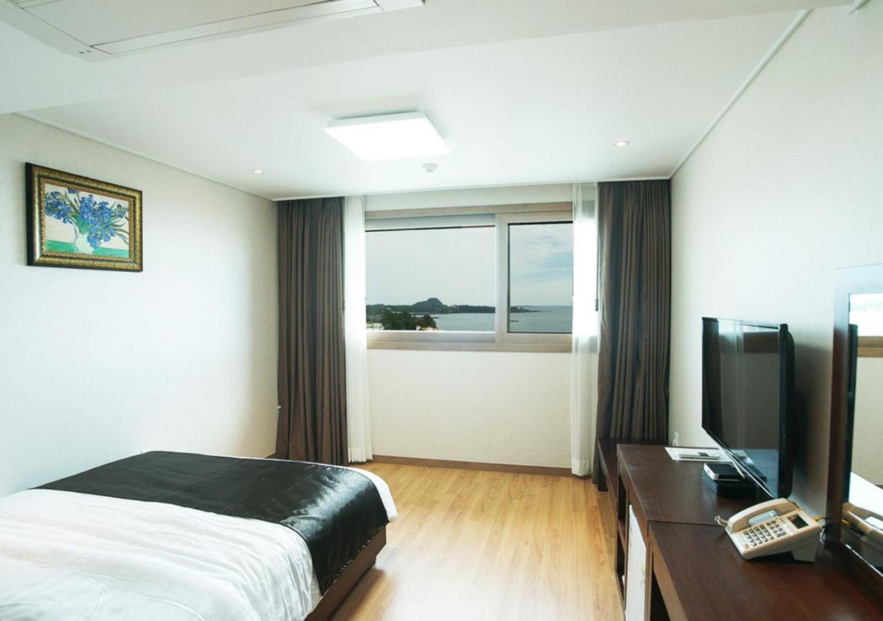 Iris Hotel Seogwipo-stad Buitenkant foto