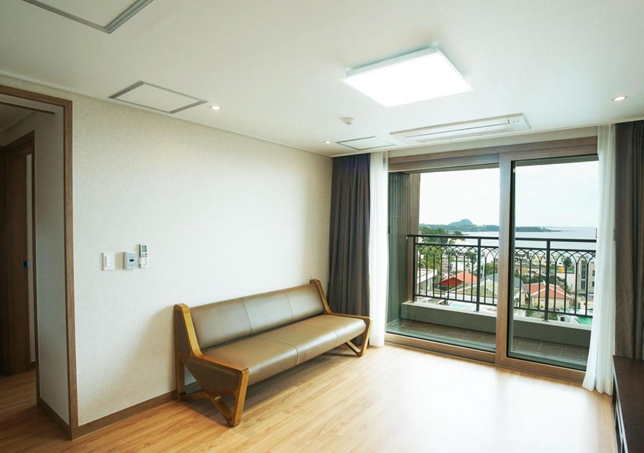 Iris Hotel Seogwipo-stad Buitenkant foto